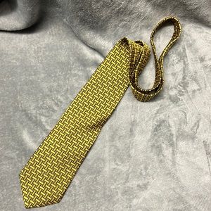 Mens Handmade 100% silk neck tie yellow